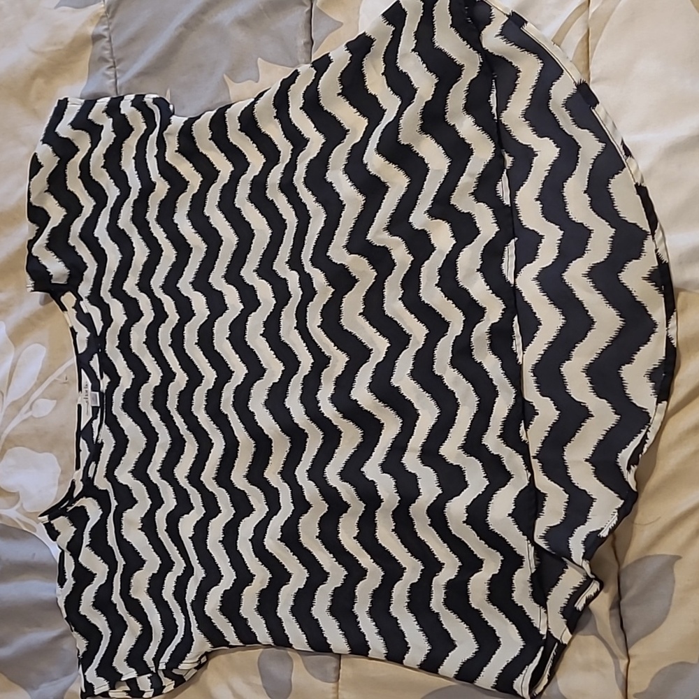 Charming Charlie womens blouse